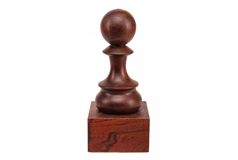 Puchar szachowy drewniany - Czarny Pion