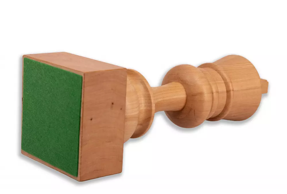 Puchar szachowy drewniany - Biały król 37 cm