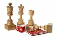 Puchar szachowy drewniany - Biały król 37 cm