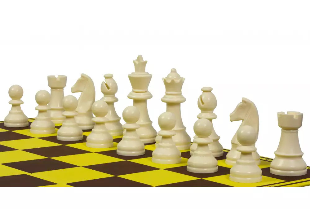 Zestaw szachowy - figury plastikowe TR03G (król 96 mm) + szachownica tekturowa składana o polu 55 mm