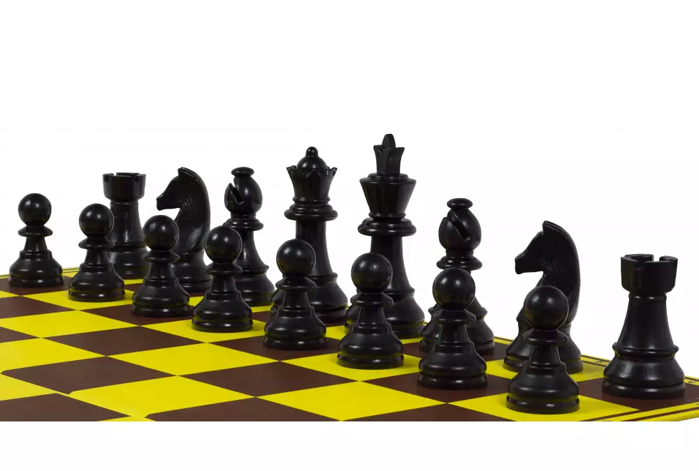 Zestaw szachowy - figury plastikowe TR03G (król 96 mm) + szachownica tekturowa składana o polu 55 mm