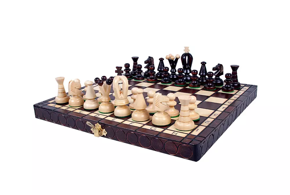SZACHY KRÓLEWSKIE MAŁE (28,5 x 28 cm)