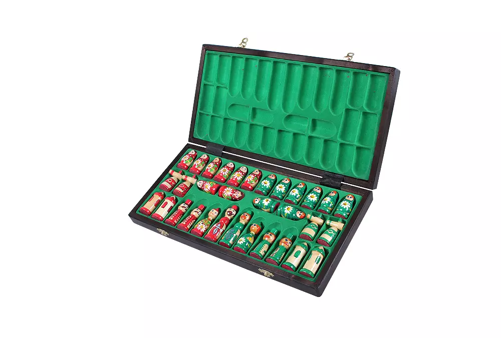 SZACHY BABUSZKI ZIELONE (42x42cm)