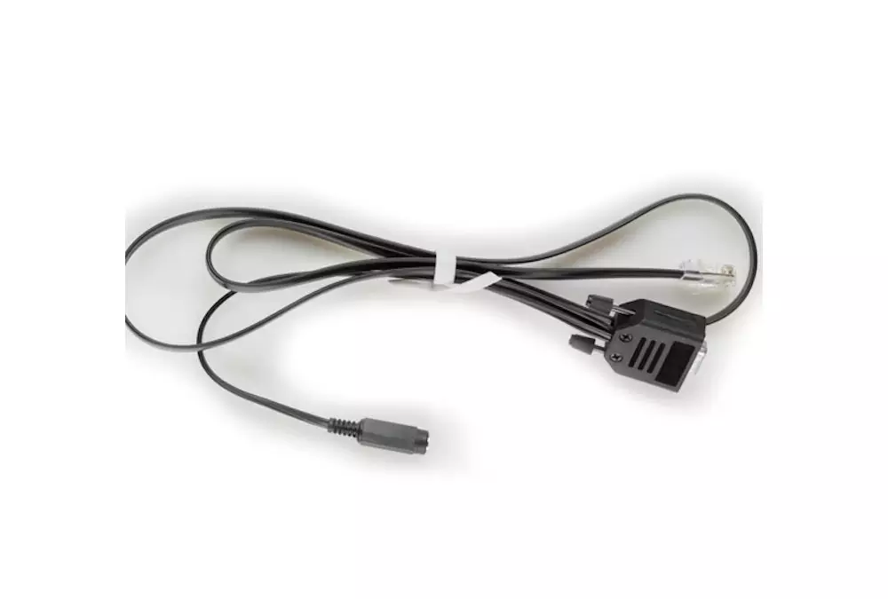 DGT Serial PC to Bus Cable - kabel łączący komputer z szachownicami turniejowymi (uniwersalny)