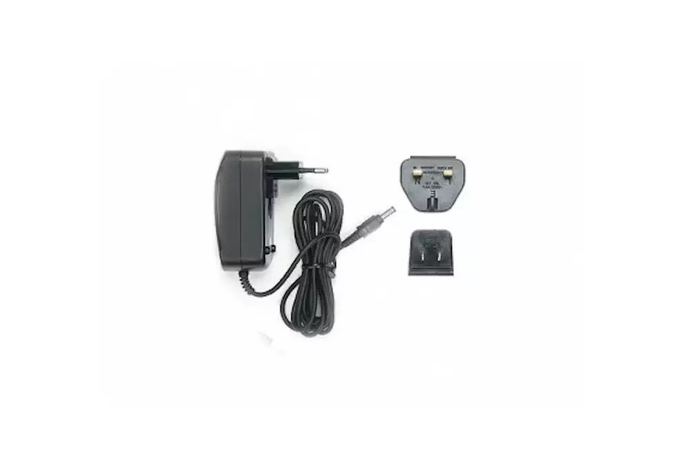 DGT USB charger for Bluetooth and USB e-boards - zasilacz do szachownic Bluetooth i USB (stary model)