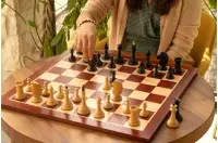 Figury szachowe Queen's Gambit 1957 Bukszpan hebanizowany 4 cale Figury szachowe Queen's Gambit 1957 Bukszpan hebanizowany 4 cale