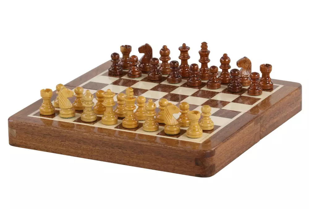 Szachy MAGNETYCZNE mini z intarsjowaną szachownicą 18 cm