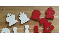 Figury magnetyczne do szachów demonstracyjnych, białe/czerwone (król 75 mm)