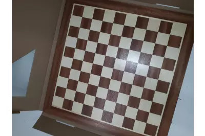 Dwustronna deska: Szachy + 100 polowe warcaby francuskie, (54x54cm), mahoń/klon (intarsja)