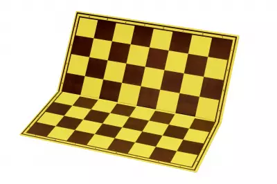 Szachownica tekturowa Turniejowa, żółto - brązowa, matowa, powierzchnia zabezpieczona z obu stron