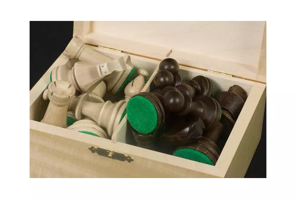 STAUNTON Std No 4 (in wooden box, light)