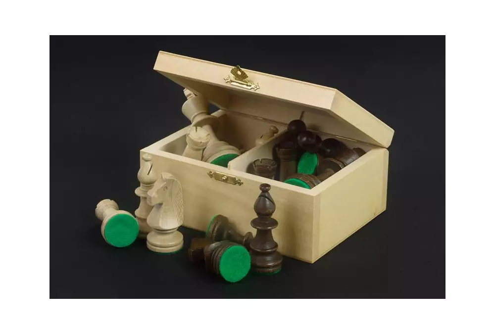 STAUNTON Std No 4 (in wooden box, light)