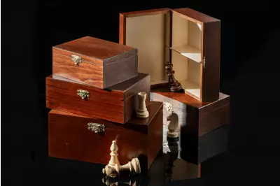 Kuferek na figury nr 8