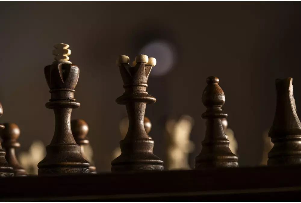 SZACHY SENATOR (42x42cm) - klasyczne drewniane szachy idealne na prezent