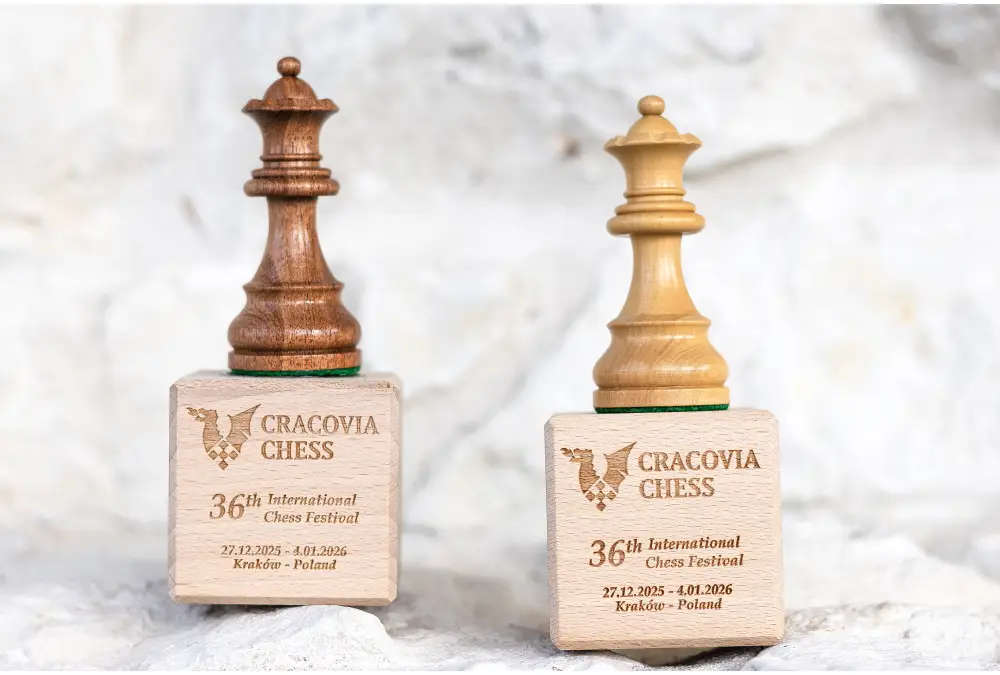 Puchar drewniany szachowa figura - Hetman