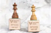 Puchar drewniany szachowa figura - Hetman Puchar drewniany szachowa figura - Hetman