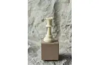 Puchar szachowa figura - Biały Hetman