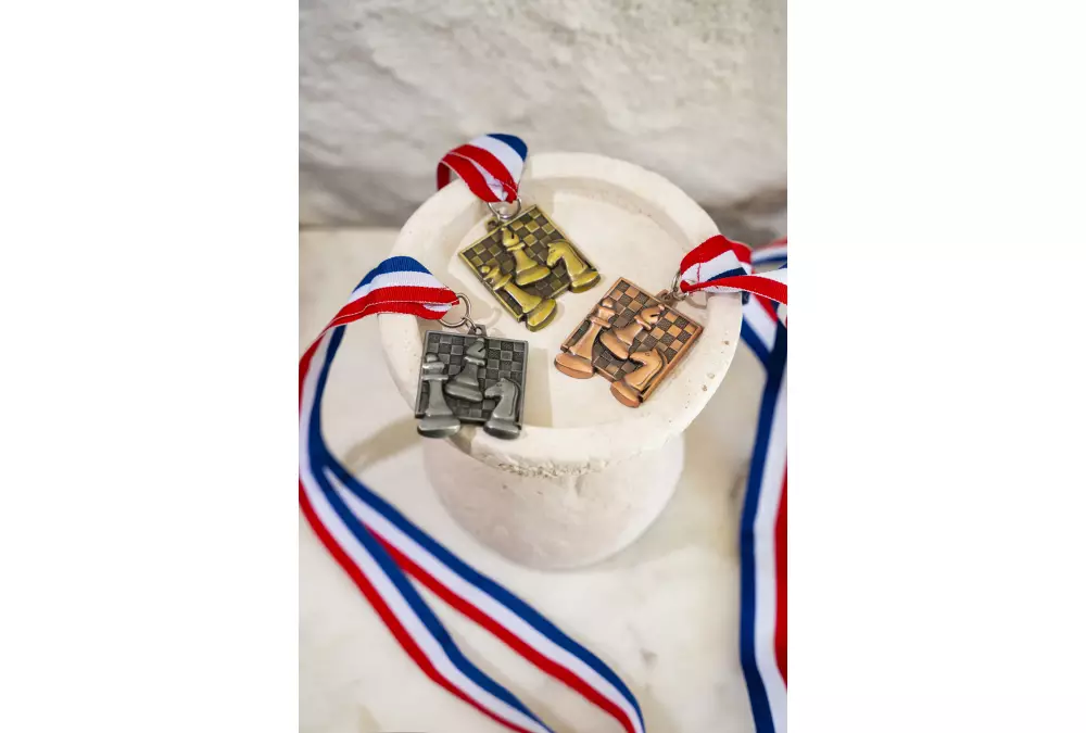 Medal szachowy kwadratowy - złoty