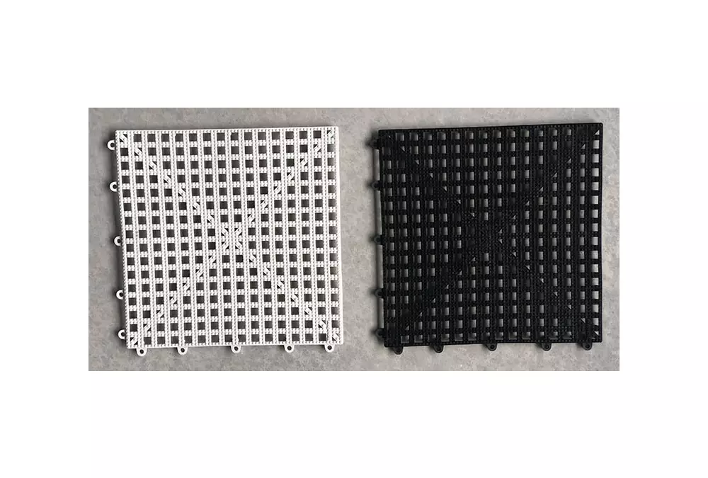 Szachownica gumowa do szachów oraz warcabów plenerowych / ogrodowych (pole 30 cm)