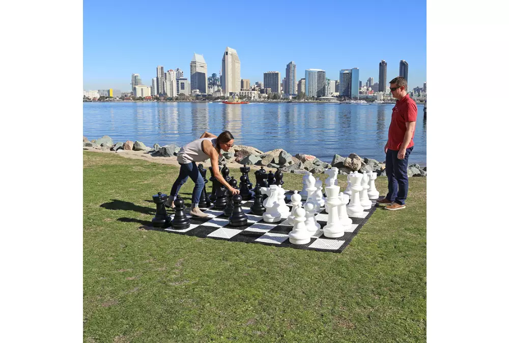 Szachownica gumowa do szachów oraz warcabów plenerowych / ogrodowych (pole 30 cm)