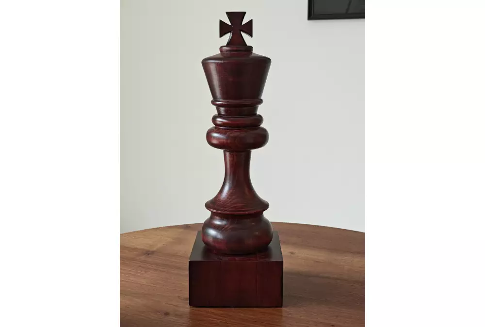 Puchar szachowy drewniany - Czarny Król