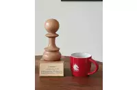 Puchar szachowy drewniany - Biały Pion