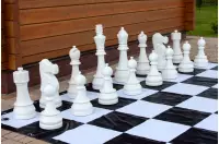 Figury plastikowe do szachów plenerowych / ogrodowych (wysokość króla 90 cm)