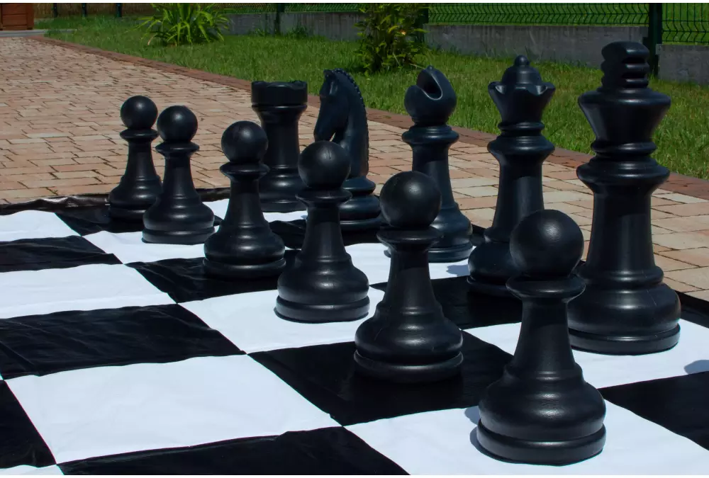 Figury plastikowe do szachów plenerowych / ogrodowych (wysokość króla 45 cm)