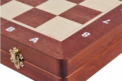 Drewniana, intarsjowana kasetka szachowa z wkładką do przechowywania figur (48 x 48 cm), pole 50 mm