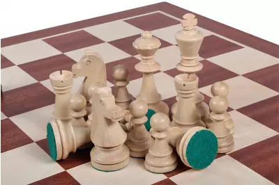 STAUNTON Std No 7 (in wooden box, light)