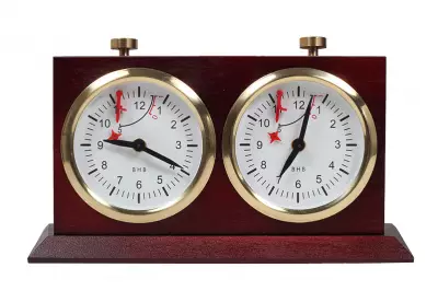 Zegar drewniany BHB z podstawką - duży ciemny