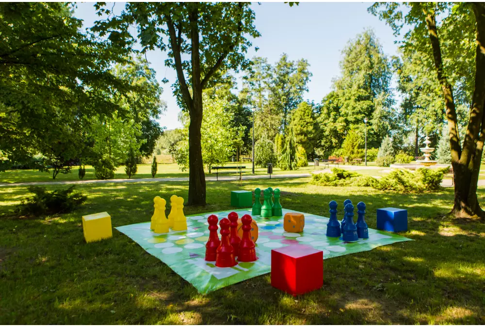 Pionki do chińczyka plenerowego / ogrodowego (wysokość pionka 62 cm)