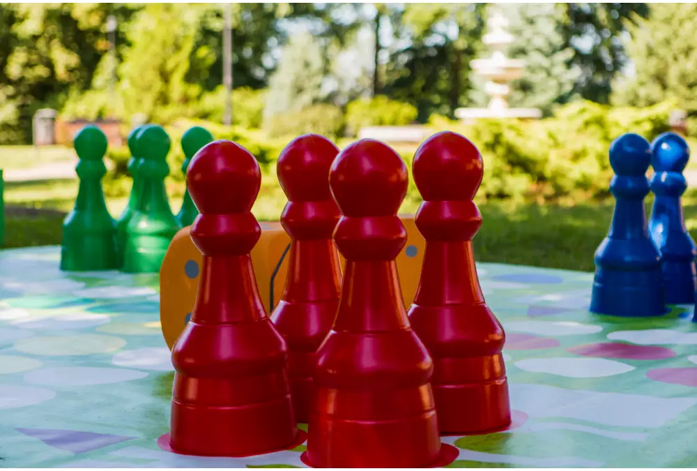 Pionki do chińczyka plenerowego / ogrodowego (wysokość pionka 62 cm)