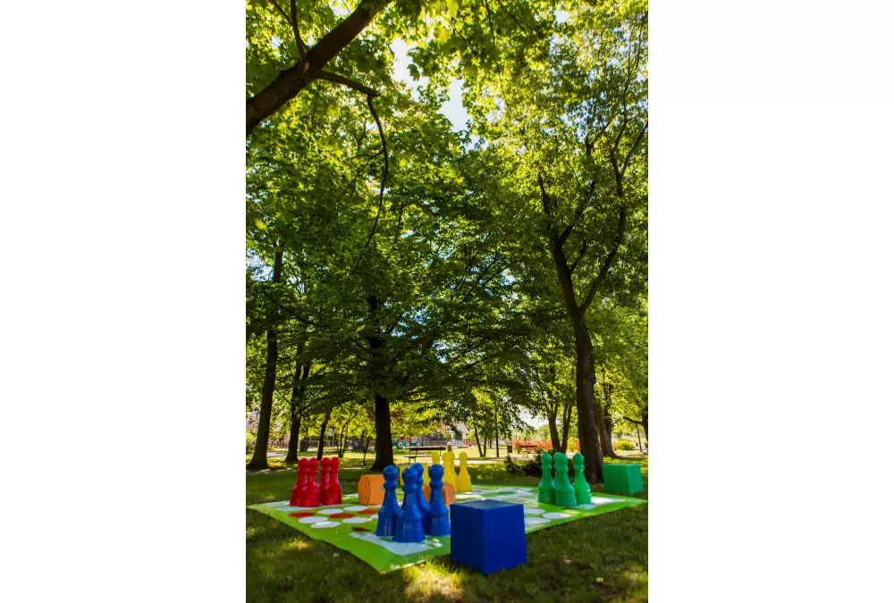 Pionki do chińczyka plenerowego / ogrodowego (wysokość pionka 62 cm)