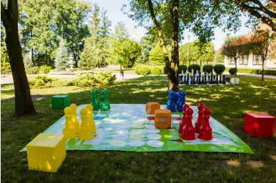 Plansza do chińczyka plenerowego / ogrodowego (4x4m)