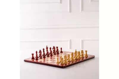 Deska szachowa z litego drewna (58x58cm) - redwood/bukszpan (pole 58 mm)